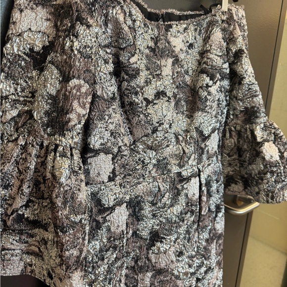 Theia size 8 metallic floral great condition puff sleeved dress - Picture 8 of 13
